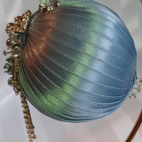 Handmade Christmas ball "Victorian style" #644 - Picture 4 of 4